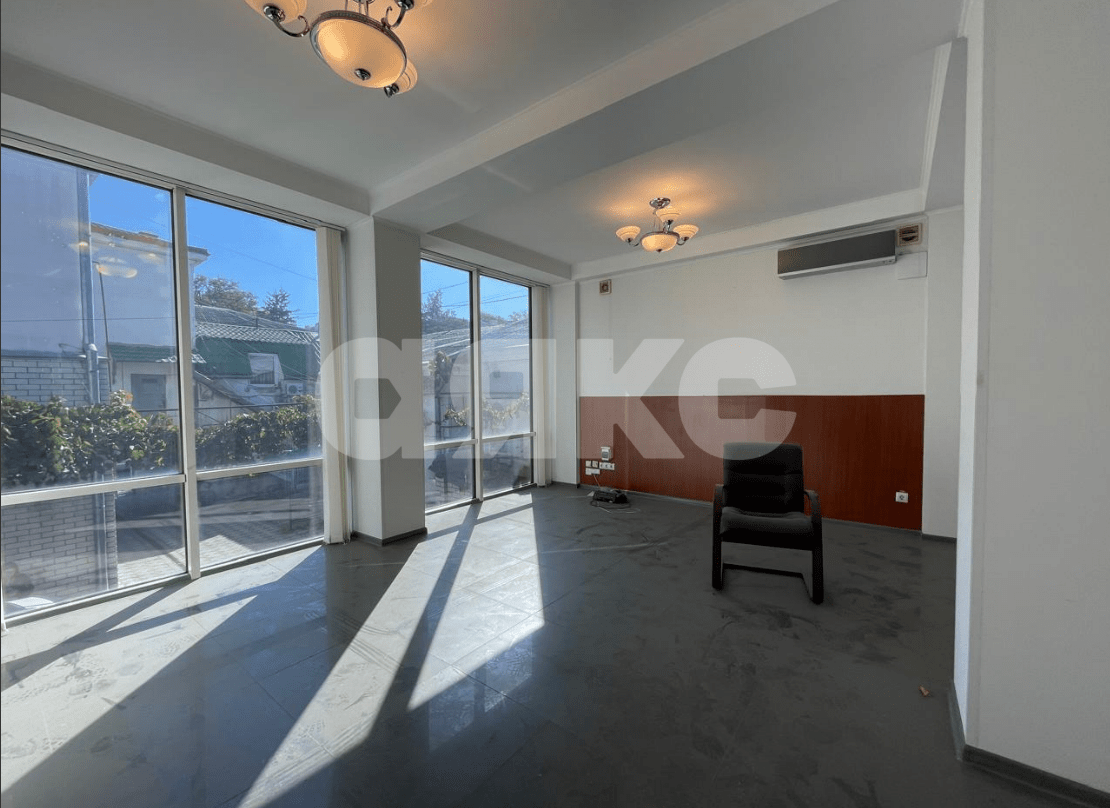 Фото №7: Коммерция 490 м² - Симферополь, Центральный, мкр. 842-й квартал, ул. Героев Аджимушкая, 5