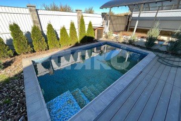 Фото №1: Дом 245 м² - Молодёжное, мкр. СНТ ОК Изумруд, ул. Рубиновая