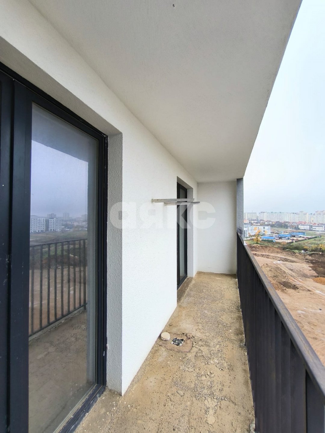 Фото №2: 2-комнатная квартира 49 м² - Симферополь, Киевский, мкр. жилой комплекс Ваниль, пр-кт Александра Суворова, 103