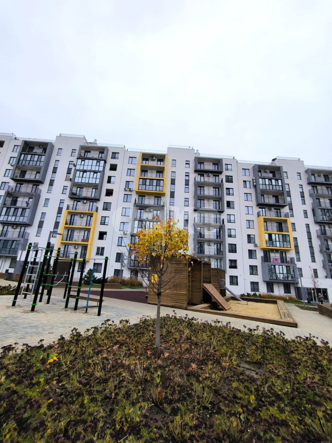 Фото №4: 2-комнатная квартира 49 м² - Симферополь, Киевский, мкр. жилой комплекс Ваниль, пр-кт Александра Суворова, 103