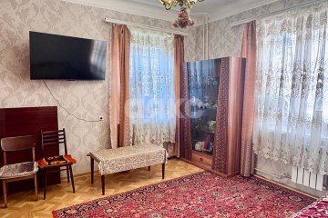 Фото №1: 3-комнатная квартира 56 м² - Симферополь, мкр. 831-й квартал, ул. Хацко, 17