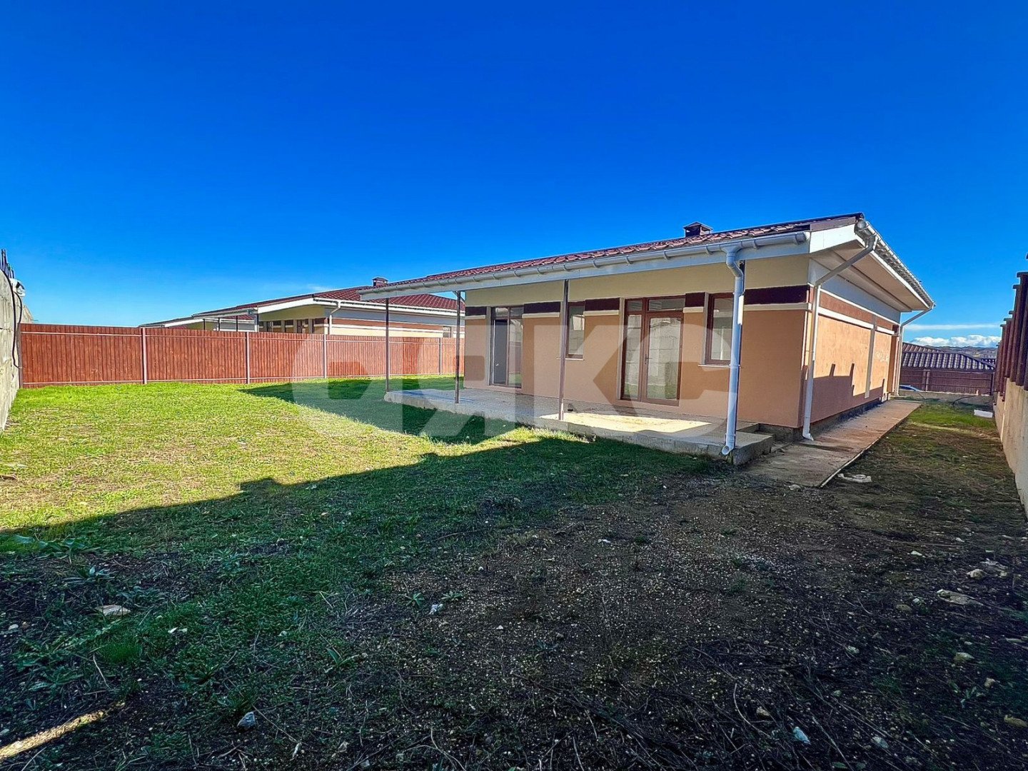 Фото №4: Коттедж 140 м² + 6 сот. - Белоглинка, пер. Урожайный