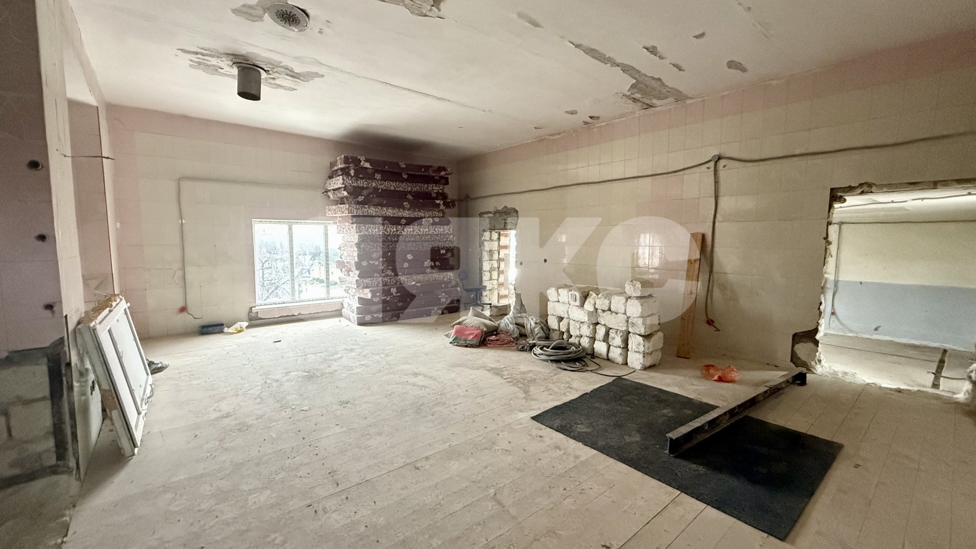 Фото №1: Коммерция 160 м² - Симферополь, р. Киевский, пер. Лавандовый, 2