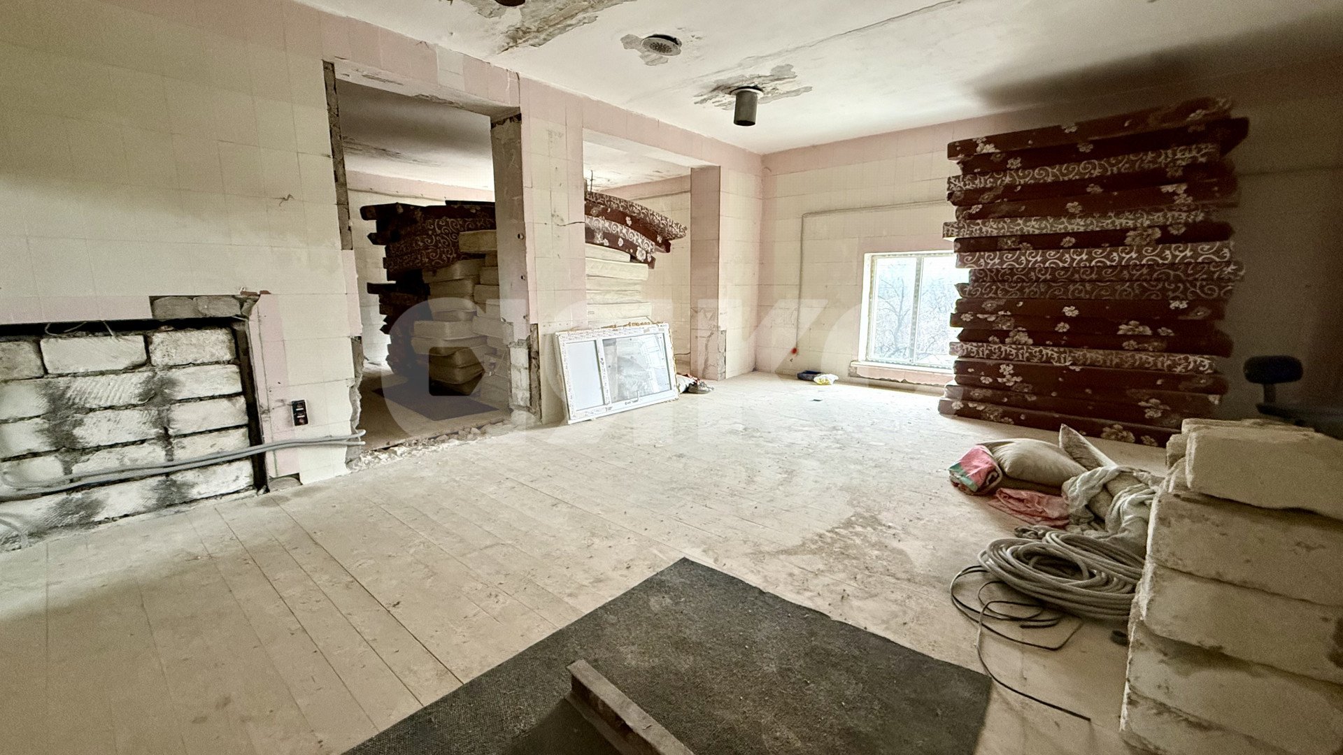 Фото №2: Коммерция 160 м² - Симферополь, р. Киевский, пер. Лавандовый, 2