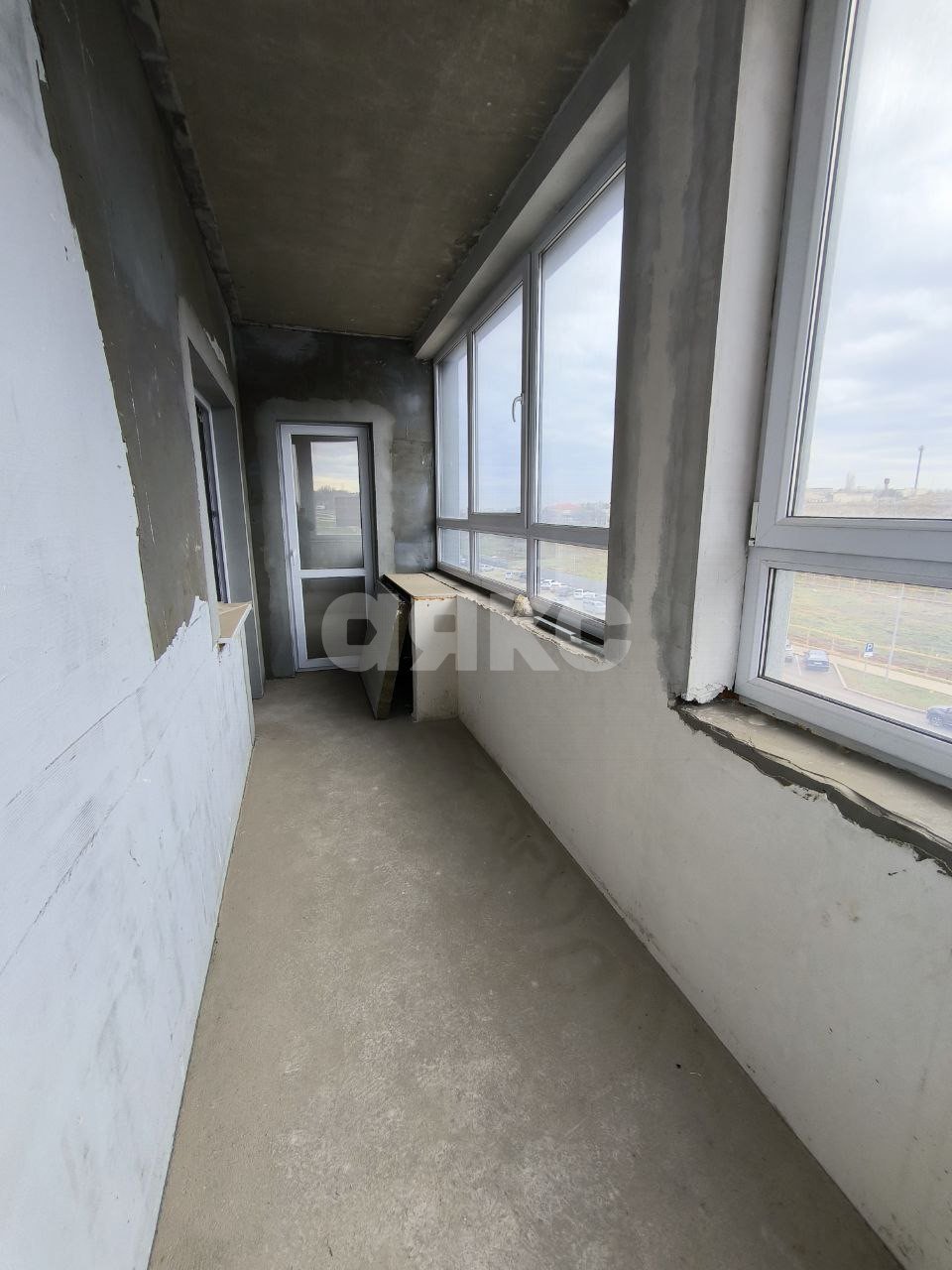 Фото №13: 2-комнатная квартира 54 м² - Симферополь, Киевский, Крымская Роза, мкр. жилой комплекс Ирис, пр-кт Александра Суворова, 99